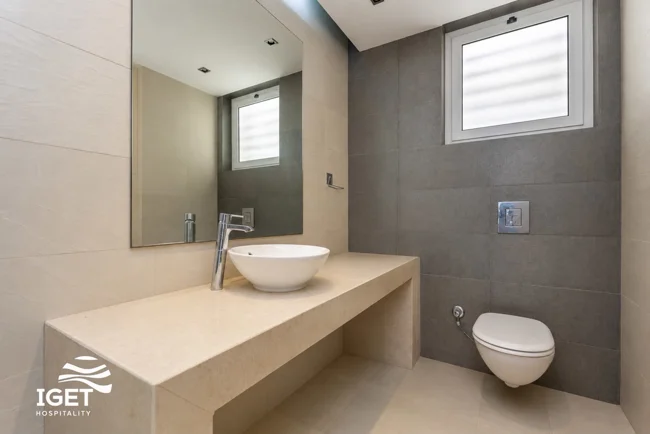 Image of Elegant Ground Floor Cabin in Hacienda Bay